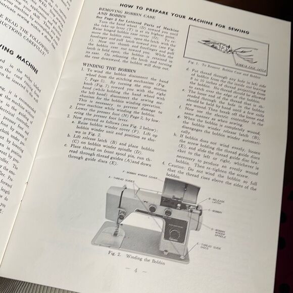 Vintage Wards Signature Sewing Machine extra parts, instruction book and quick s - Picture 9 of 13